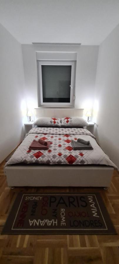 Oscar Apartamento Osijek Exterior foto